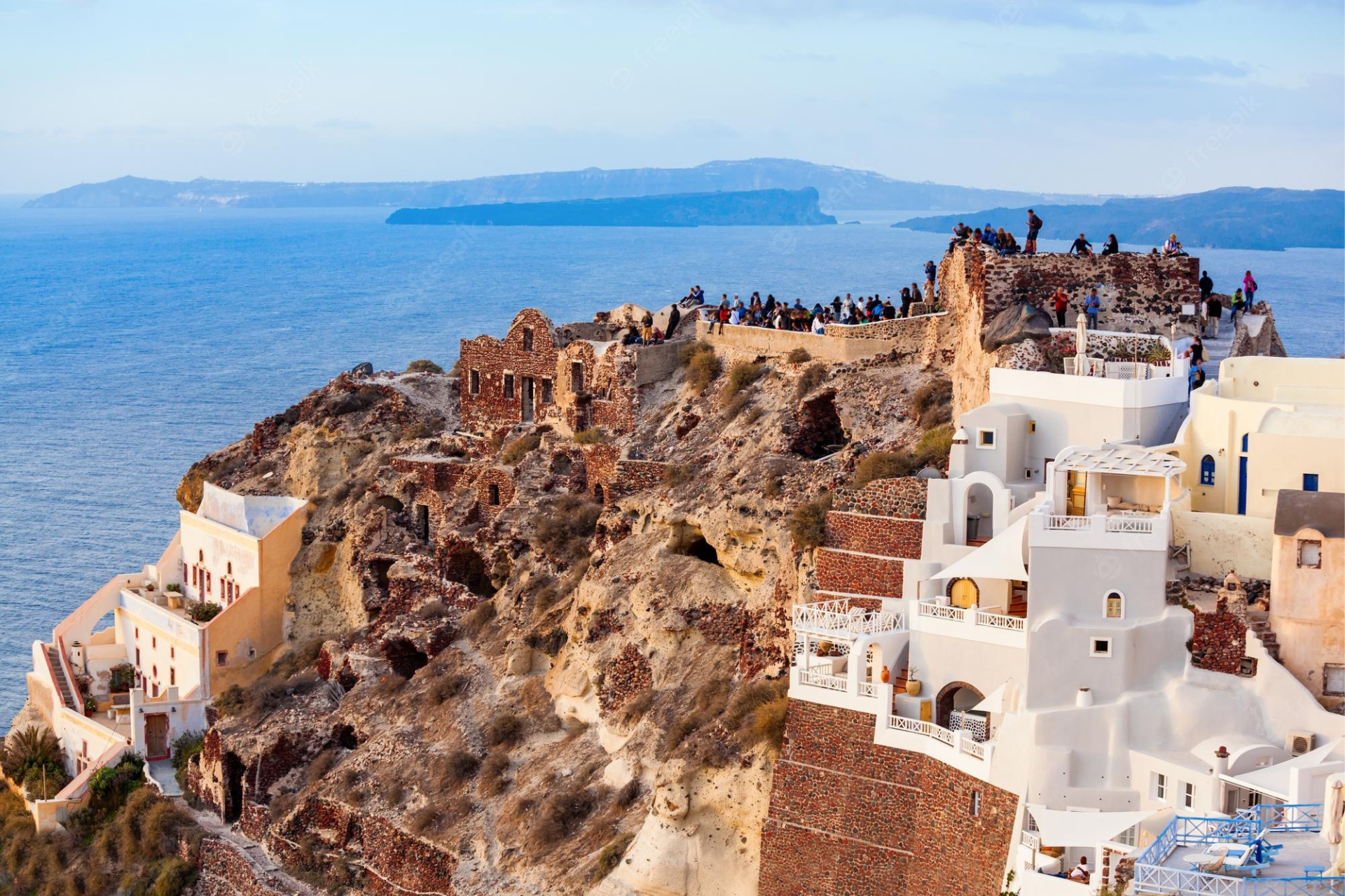 The History of the Oia Castle - Charisma Suites - Luxury Suites in Oia, Santorini with Caldera viewCharisma Suites